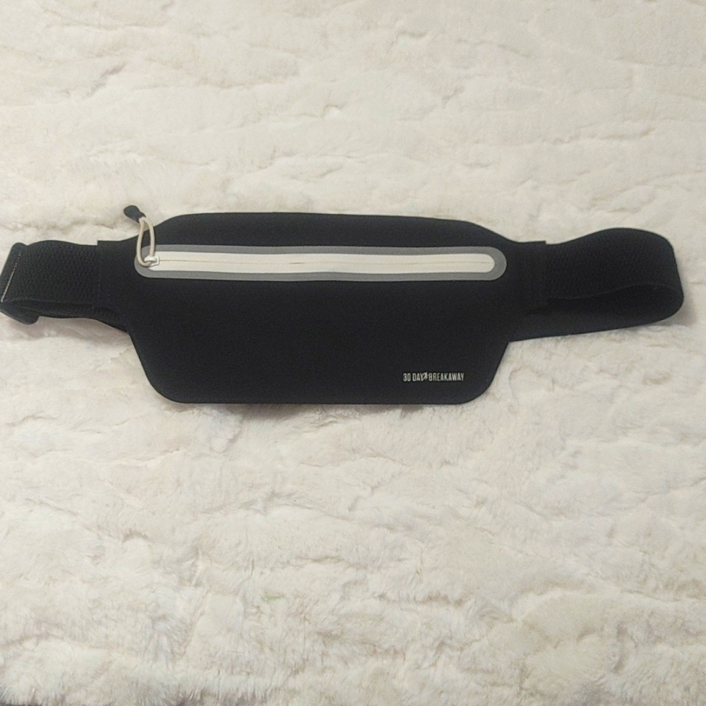 Team beachbody 30 day breakaway running belt Unused